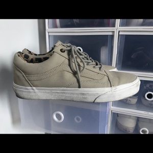 Vans old skool and new era